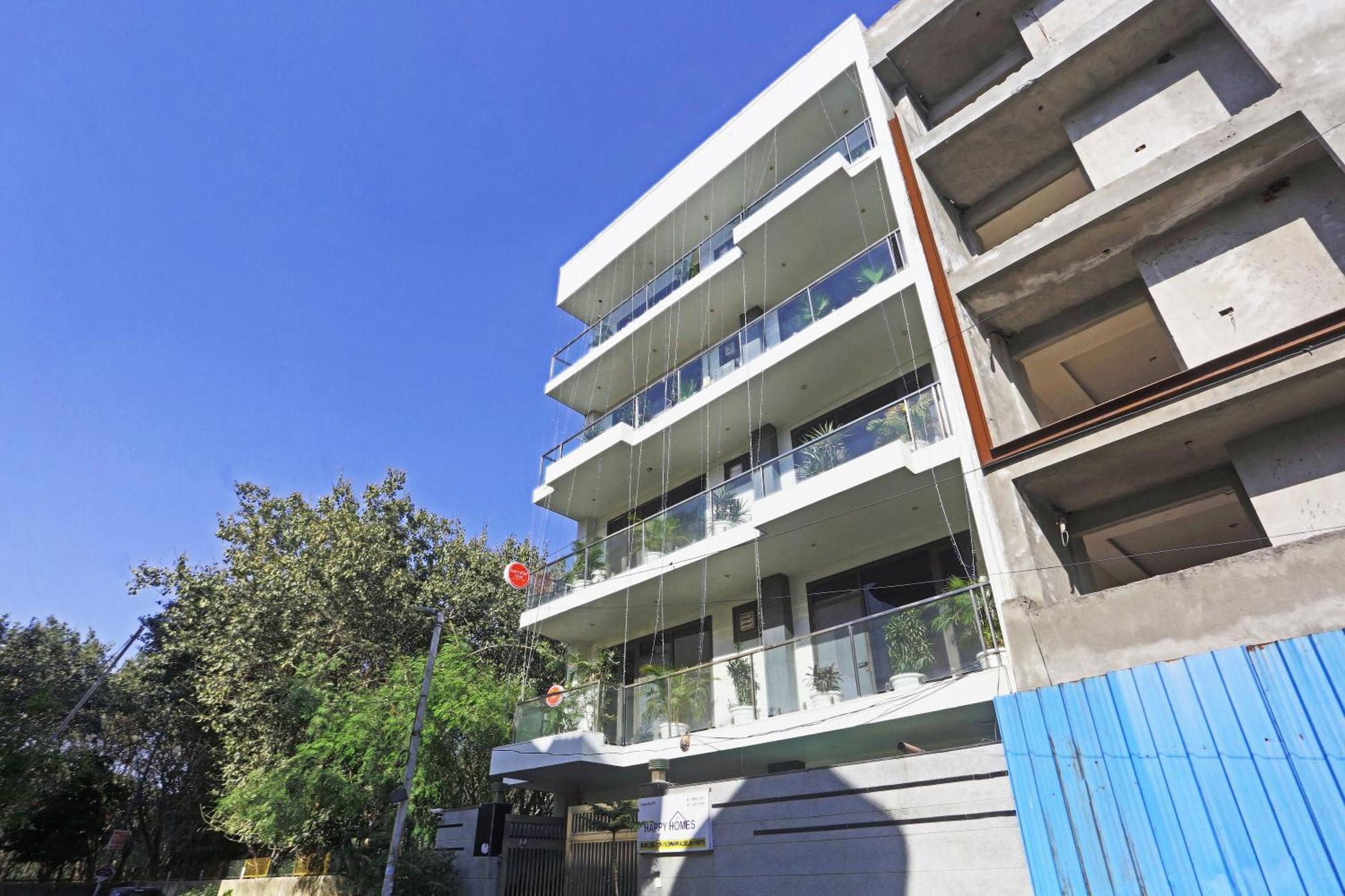 Hotel Aerostar Gold - Opposite Max Healthcare Delhi  Exteriör bild